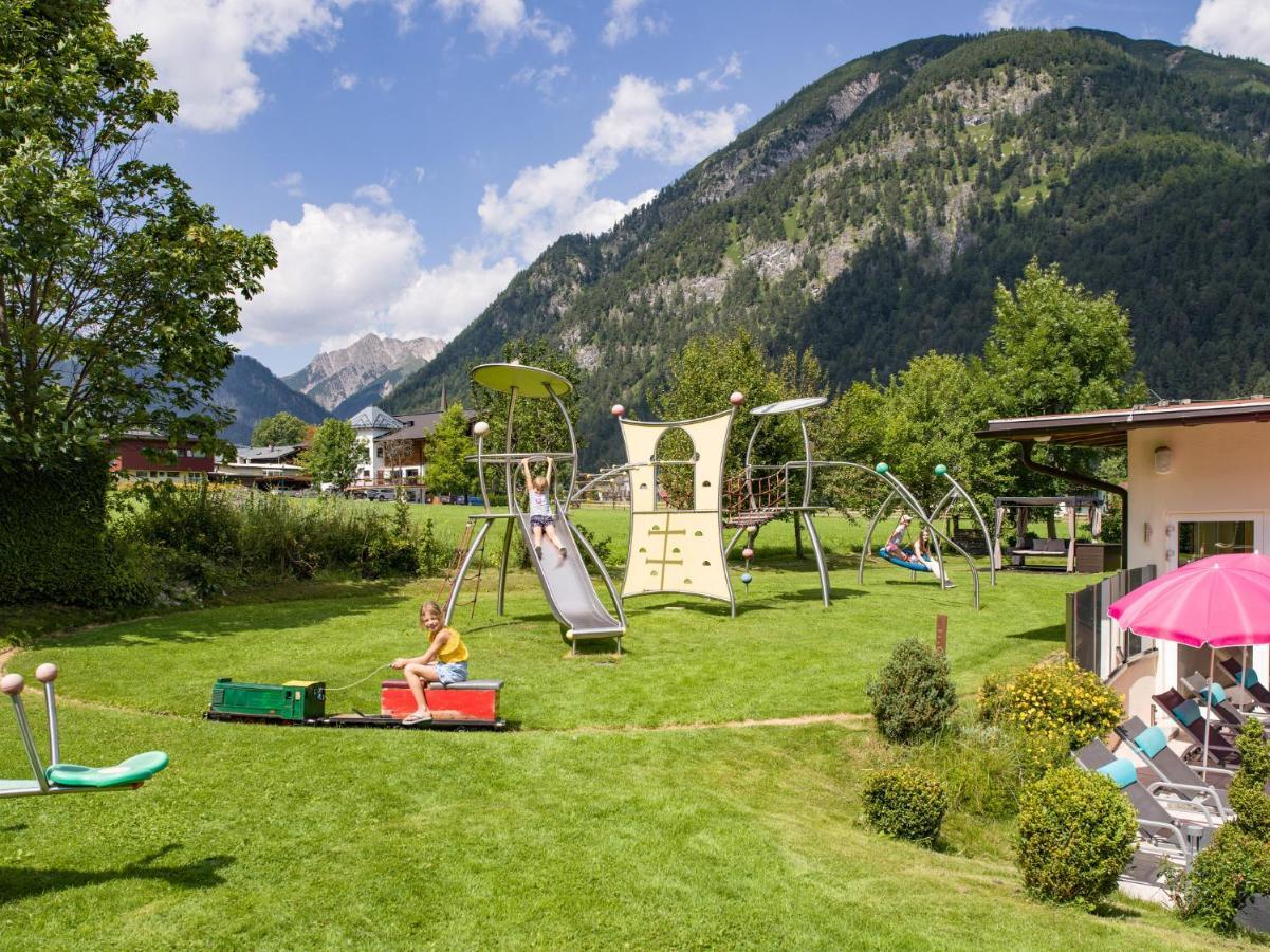 Liebes Caroline 4-Sterne-Hotel Pertisau Bagian luar foto